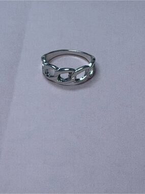 Silver Tone Chunky Chain Link Ring – Size 7.5 / 17.5mm – NWOT